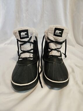 SOREL- Women's Out N ABOUT IV CHILLZ Waterproof Boots W/ Sherpa Lining SZ 9